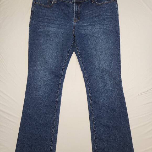 Old Navy Jeans Original Midrise Womens Size 16 Diva Bootcut Stretch Blue 39 X 30 - Picture 2 of 13